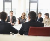 Giải quyết tranh chấp lao động tập thể trong doanh nghiệp cấm đình công Giải quyết tranh chấp lao động tập thể trong doanh nghiệp cấm đình công