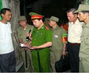 Công an phường có được kiểm tra tạm trú vào ban đêm không? Công an phường có được kiểm tra tạm trú vào ban đêm không?